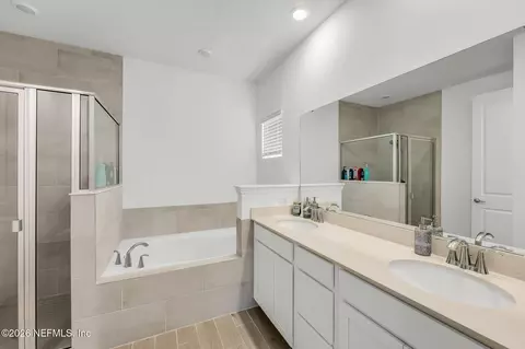Bath - 25 Neighbor Ct, Saint Augustine, FL 32092 photo 1 of 5