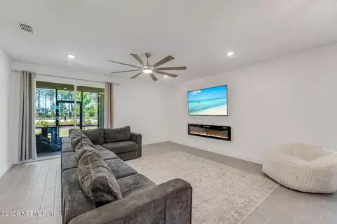 Living - 25 Neighbor Ct, Saint Augustine, FL 32092 photo 1 of 1