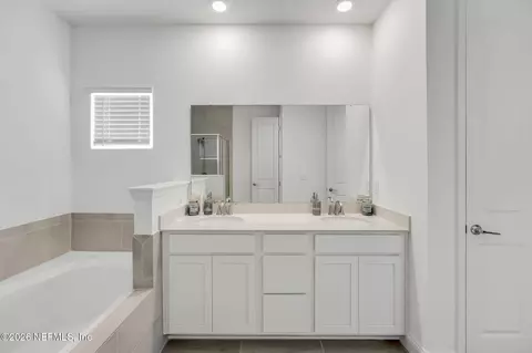 Bath - 25 Neighbor Ct, Saint Augustine, FL 32092 photo 2 of 5