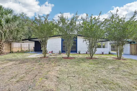 5444 Keystone Dr S, Jacksonville, FL 32207