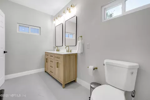 Bath - 158 Blanco St, Saint Augustine, FL 32084 photo 4 of 5