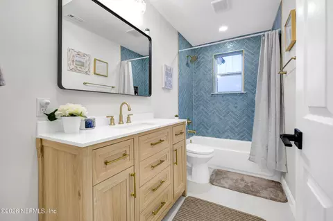 Bath - 158 Blanco St, Saint Augustine, FL 32084 photo 1 of 5