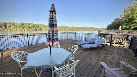 127 River Rd, Satsuma, FL 32189