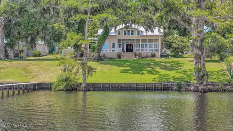 517 S Prospect St, Crescent City, FL 32112