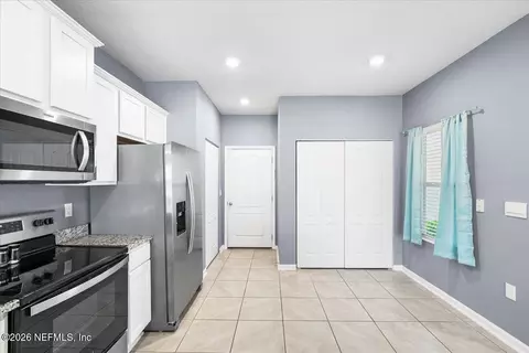 Entry Way - 128 Pomona Way, Saint Augustine, FL 32095 photo 1 of 2