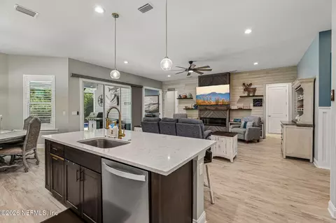 Kitchen - 50 Pescado Dr, Saint Augustine, FL 32095 photo 4 of 5