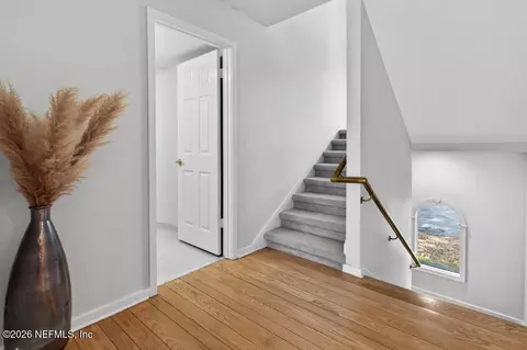 Entry Way - 3324 Harbor Dr, Saint Augustine, FL 32084 photo 3 of 5