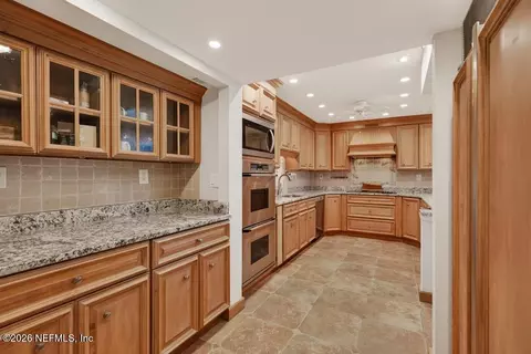 Kitchen - 3324 Harbor Dr, Saint Augustine, FL 32084 photo 11 of 11