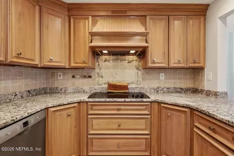 Kitchen - 3324 Harbor Dr, Saint Augustine, FL 32084 photo 7 of 11