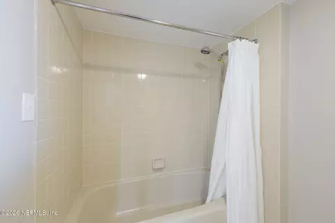 Bath - 3219 Harbor Dr, Saint Augustine, FL 32084 photo 2 of 5