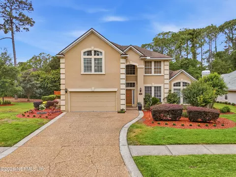 8614 Hunters Creek Dr S, Jacksonville, FL 32256