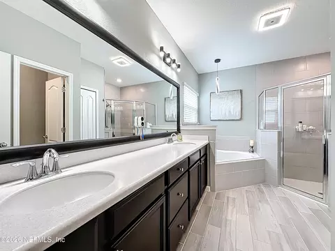 Bath - 39 Athens Dr, Saint Augustine, FL 32092 photo 1 of 3