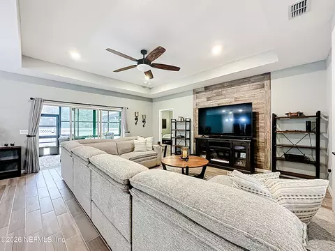 Living - 39 Athens Dr, Saint Augustine, FL 32092 photo 1 of 2