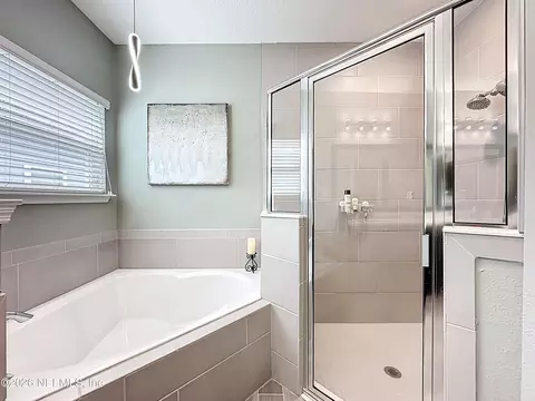Bath - 39 Athens Dr, Saint Augustine, FL 32092 photo 2 of 3