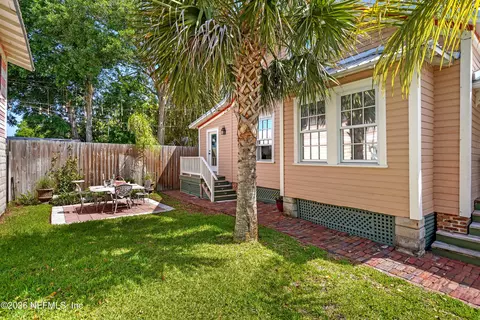 Exterior - 16 Locust St, Saint Augustine, FL 32084 photo 7 of 16
