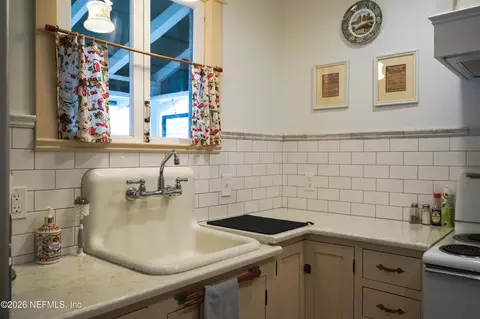 Kitchen - 16 Locust St, Saint Augustine, FL 32084 photo 7 of 8