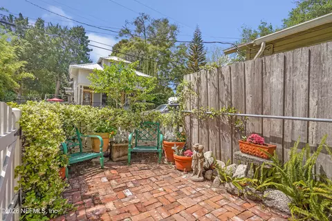 Exterior - 16 Locust St, Saint Augustine, FL 32084 photo 13 of 16