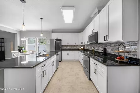 Kitchen - 119 Deer Meadows Dr, Saint Augustine, FL 32092 photo 2 of 6