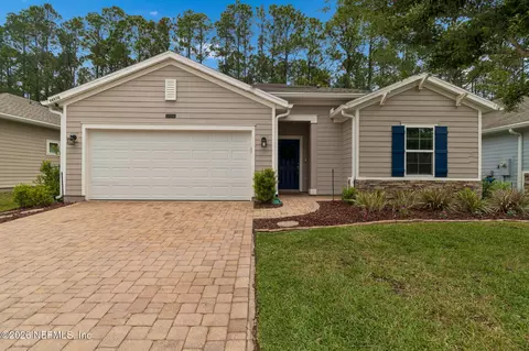 16156 Blossom Lake Dr, Jacksonville, FL 32218
