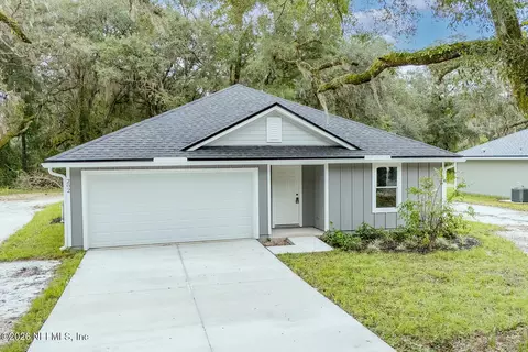 113 St Lucie St, Florahome, FL 32140