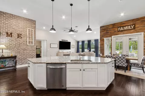 Kitchen - 36501 Shortleaf Ave, Hilliard, FL 32046 photo 3 of 3