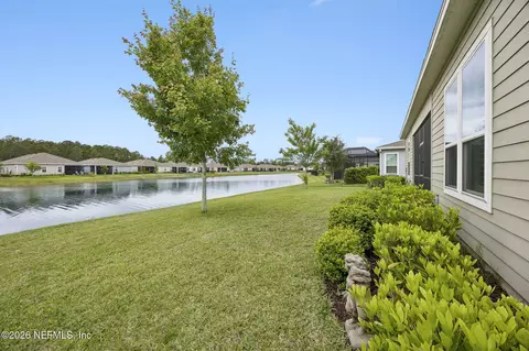 Exterior - 75133 Pondside Ln, Yulee, FL 32097 photo 5 of 8
