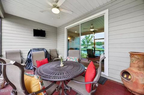 Exterior - 75133 Pondside Ln, Yulee, FL 32097 photo 3 of 8