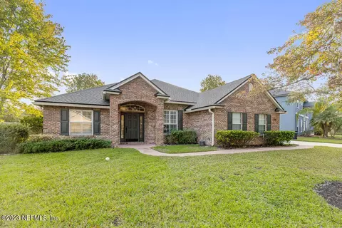813 W American Eagle Dr, Saint Augustine, FL 32092