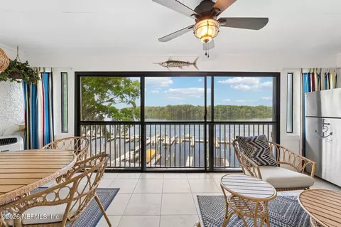 99 Broad River Pl #1306, Welaka, FL 32193