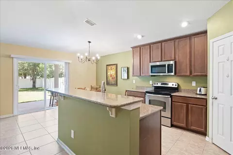 Kitchen - 36 Robin Bay Dr, Saint Augustine, FL 32092 photo 4 of 5