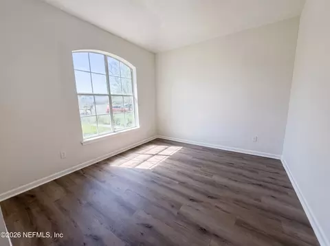Living - 45168 Ingleham Cir, Callahan, FL 32011 photo 3 of 4