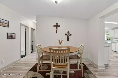 Dining - 86112 Lofton Ct, Yulee, FL 32097 photo 2 of 6