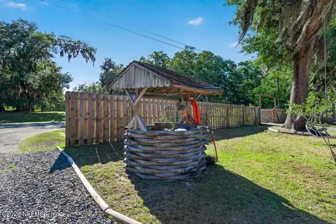 Exterior - 86112 Lofton Ct, Yulee, FL 32097 photo 8 of 27