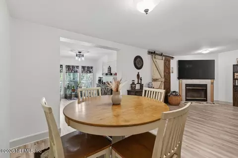 Dining - 86112 Lofton Ct, Yulee, FL 32097 photo 6 of 6