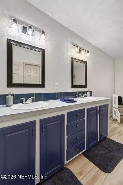 Bath - 86112 Lofton Ct, Yulee, FL 32097 photo 4 of 4