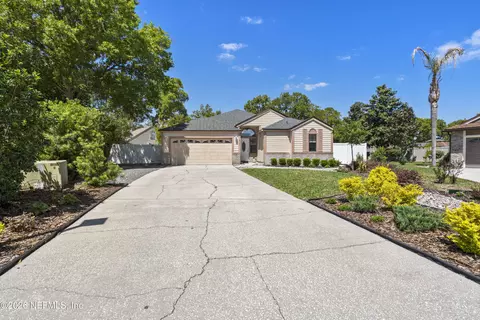 8000 Loch Lomond Ln, Jacksonville, FL 32244