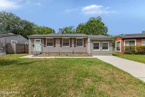 1052 Willis Dr, Jacksonville, FL 32205