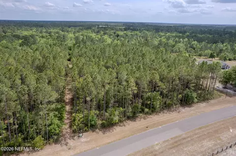 14062 Dunroven Dr, Bryceville, FL 32009
