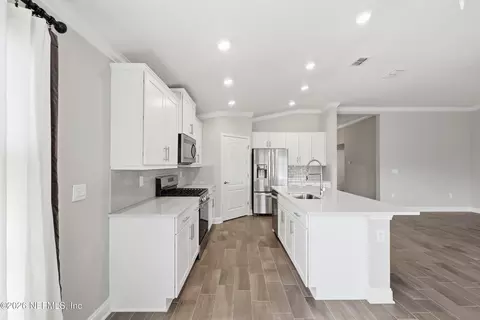 Kitchen - 58 Dove Tree Ln, Saint Augustine, FL 32095 photo 2 of 5