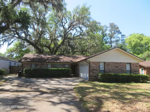 5302 Hickson Rd, Jacksonville, FL 32207