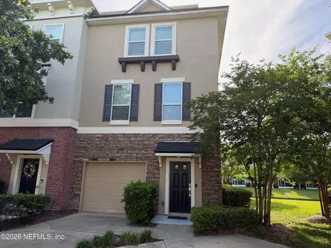 4494 Ellipse Dr, Jacksonville, FL 32246