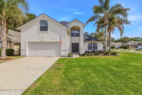 811 Hickory Knolls Dr, Green Cove Springs, FL 32043