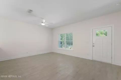 Living - 959 Bruen St, Saint Augustine, FL 32084 photo 2 of 4