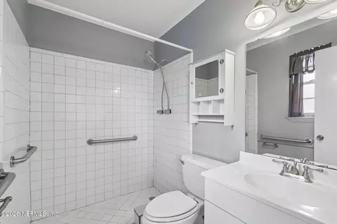 Bath - 332 Dillon Dr, Orange Park, FL 32073 photo 2 of 2