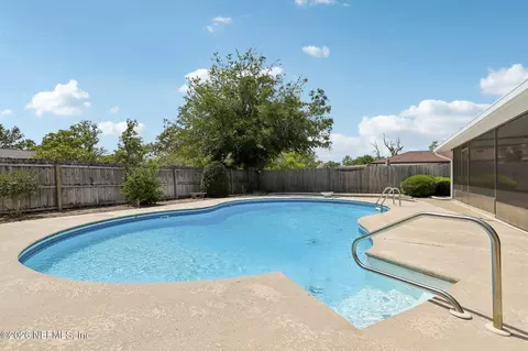 Exterior - 332 Dillon Dr, Orange Park, FL 32073 photo 7 of 8