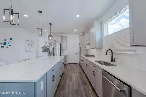 Kitchen - 212 Ethereal Sq, Yulee, FL 32097 photo 5 of 7