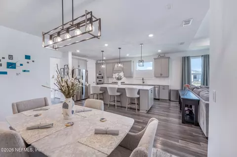 Dining - 212 Ethereal Sq, Yulee, FL 32097 photo 5 of 8