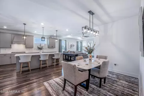 Dining - 212 Ethereal Sq, Yulee, FL 32097 photo 2 of 8
