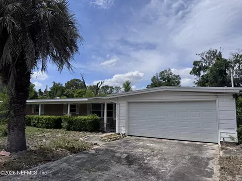 5527 Maxine Dr, Jacksonville, FL 32277