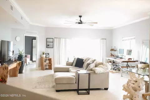 1236 1st St N #305, Jacksonville Beach, FL 32250